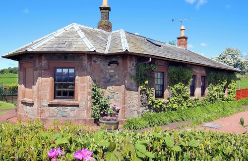 Dumfries Cottage | CONHEATH GATELODGE COTTAGE