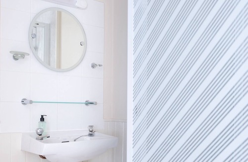 Near Sawrey Apartment | Coniston - sleeps 4 guests in 2 bedrooms