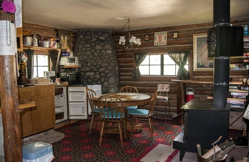 Nathrop House | Conjunto de lujosas cabañas rústicas entre las montañas de Colorado