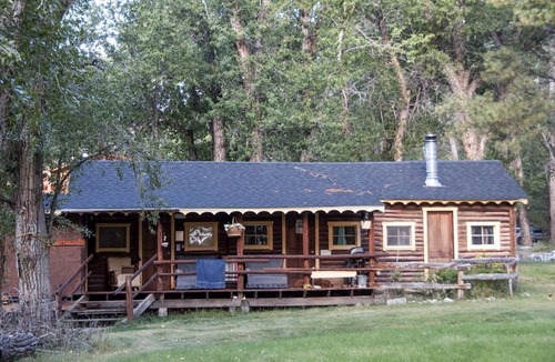 Nathrop House | Conjunto de lujosas cabañas rústicas entre las montañas de Colorado