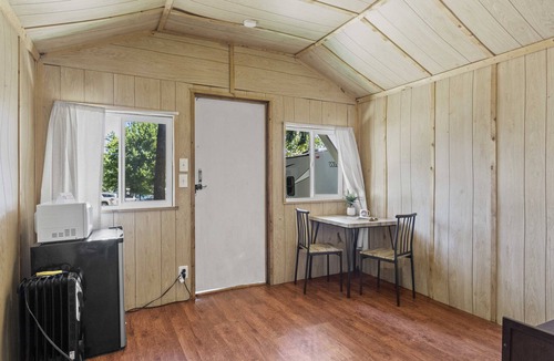 Worley Cabin | Conkling Marina and Resort