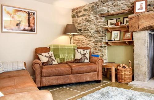 Bampton House | Conn Cottage