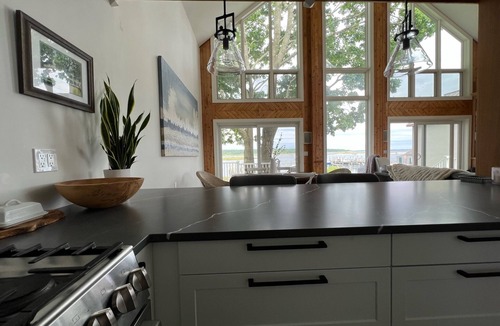 Groton House | Connecticut Coast Waterfront Home