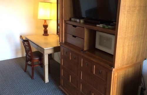 Connell Hotel | Connell Inn and Suites