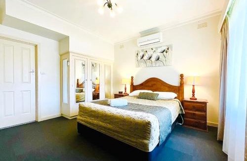 Traralgon Hotel | Connells Motel & Serviced Apartments