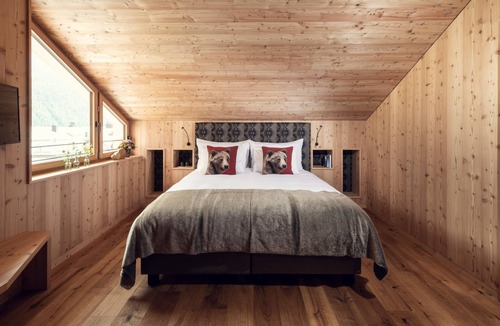 Silvaplana Hotel | Conrad's Mountain Lodge
