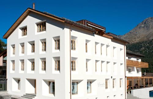 Silvaplana Hotel | Conrad's Mountain Lodge