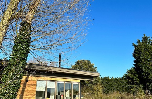 Colchester House | "Constable": Eco Lodge: Private Hot Tub