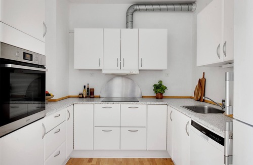 Frederiksberg Apartment | Constantin - Chic 2-Bdr Apt with Balcony