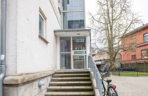 Frederiksberg Apartment | Constantin - Chic 2-Bdr Apt with Balcony