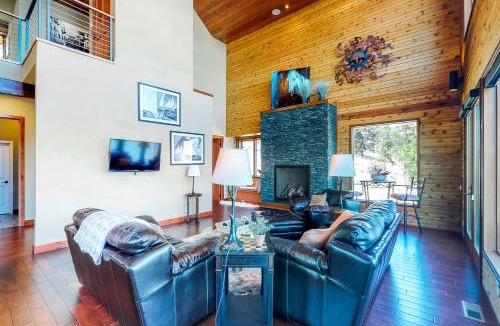 Chelan House | Constellations Lake House at Chelan