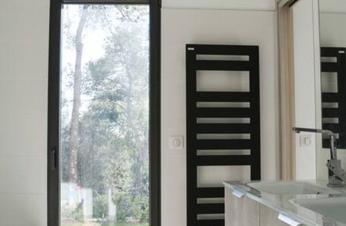 Saint-Mathieu-de-Treviers Apartment | Contemporary villa with private pool and panoramic views of Pic Saint-Loup