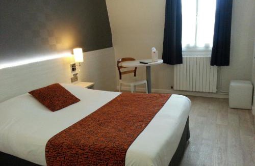 Chateau-Gontier Hotel | Contact Hôtel du Cerf