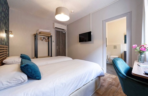 Autun Hotel | Contact Hôtel du Commerce et son restaurant Côte à Côte