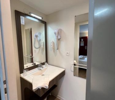 Fontenay-le-Comte Hotel | Contact Hôtel Fontenay le Comte