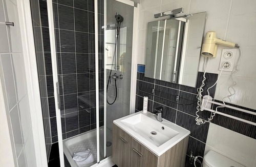 Villeneuve-sur-Lot Hotel | Contact Hôtel les Platanes Villeneuve sur Lot Centre