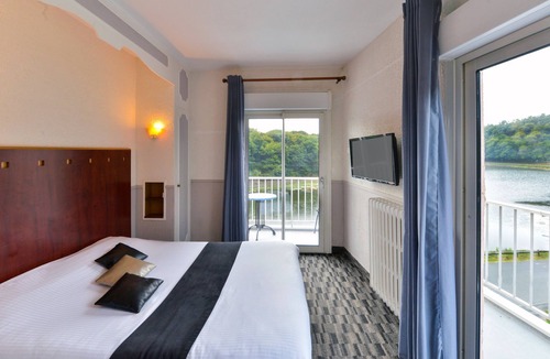 Chantonnay Hotel | Contact Hôtel le Moulin Neuf