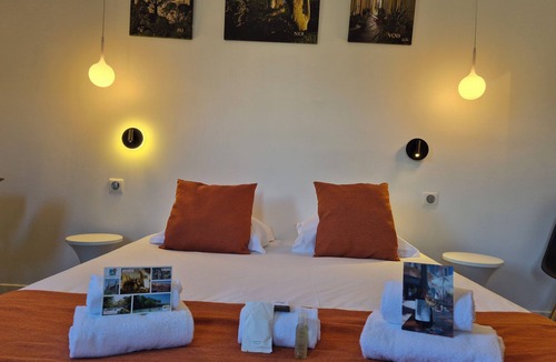 Caunes-Minervois Hotel | Contact Hôtel Restaurant Le Minervois