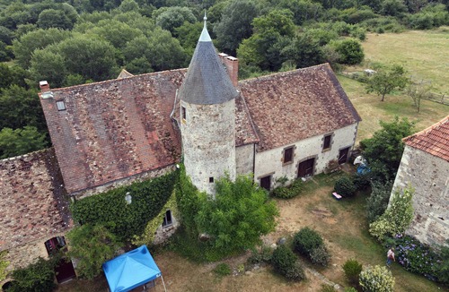 Brigueil-le-Chantre Cottage | Contemporary Barn Conversion by a Medieval Chateau