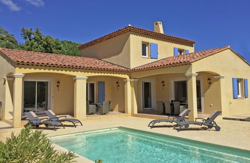 Plan-de-la-Tour House | Contemporary villa with pool