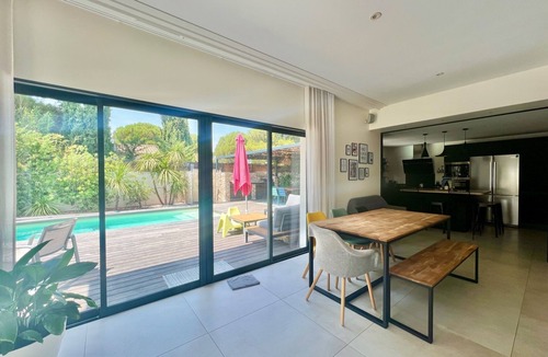Saint-Jean-de-Vedas Villa | Contemporary villa with pool, 10 minutes from the beach!