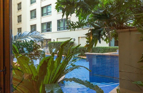 Parramatta Apartment | Contemporary 1-Bed First Floor Unit with Pool
