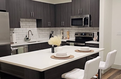 Addison Apartment | Contemporary 1BR Haven, Sleek & Peaceful
