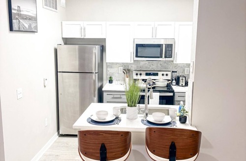Alden Bridge Apartment | Contemporary 1BR Retreat Quiet Serene Setting