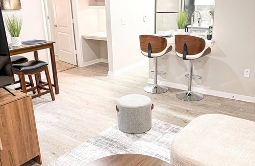Alden Bridge Apartment | Contemporary 1BR Retreat Quiet Serene Setting