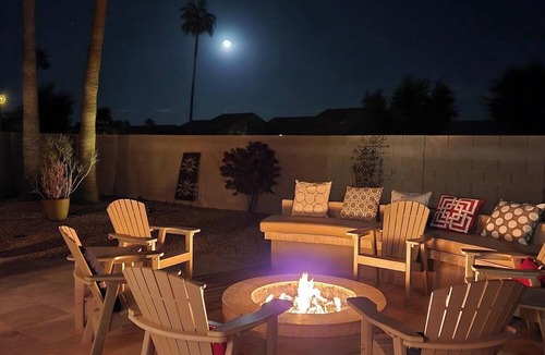 Sun Lakes House | Contemporary 2-bedroom house plus den in welcoming Sun Lakes Community