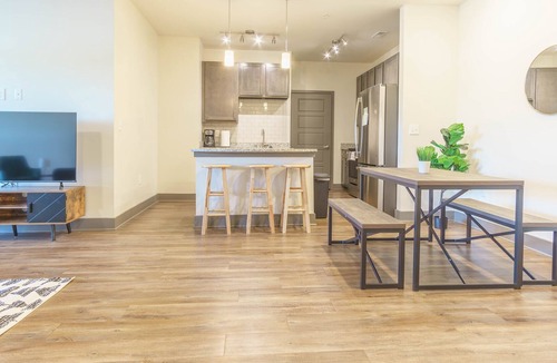 Hurstbourne Apartment | Contemporary 2BR Suite | Pool, Parking + Gym A