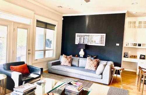 Edmond Villa | Contemporary 3B 2B Luxuriously Furnished Home