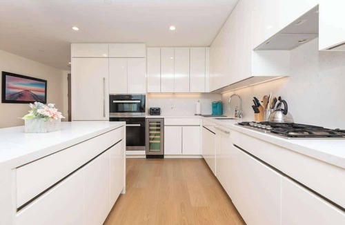 Financial District Apartment | Contemporary 3BR DTLA High-Rise w/Pool, Rooftop