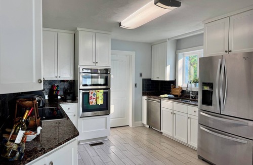 Portsmouth House | Contemporary 5 BR 4 BA Over 3500 SF Waterfront Direct Access to Chesapeake Bay