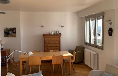 Le Busca Apartment | Contemporary apartment on the banks of the Canal du Midi.85 m2. Private garage.