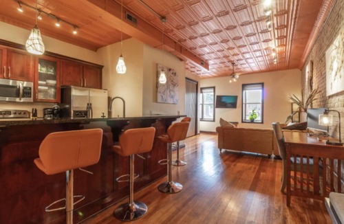 Neosho Apartment | Contemporary apartment on the square!