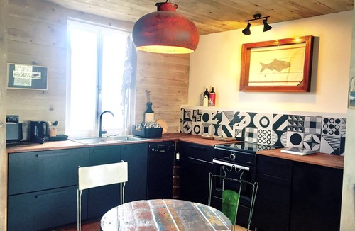 Hede Cottage | Contemporary cabin on the pond of HEDE