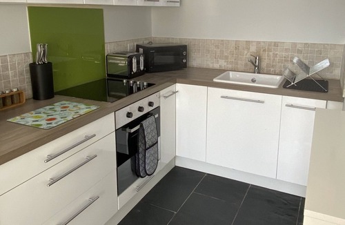 Dursley Cottage | Contemporary Cotswold Cottage