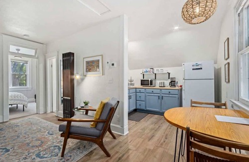 Old Town House | Contemporary Craftsman Steps to Old Town