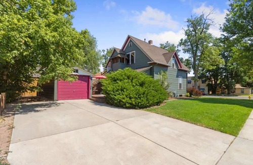 Old Town House | Contemporary Craftsman Steps to Old Town