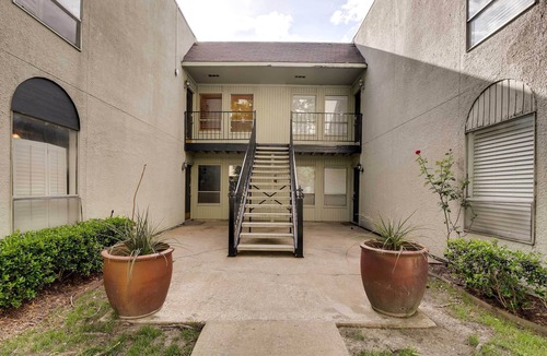 Knox - Henderson Apartment | Contemporary Dallas Condo w/Pool Access!