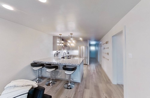 Horseshoe Bay House | Contemporary, dog-friendly townhouse with balcony, pool & day docks