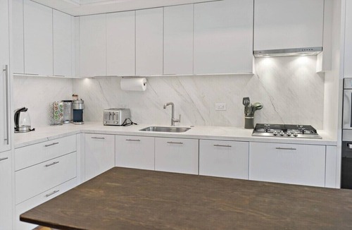 Cardozo Bed & Breakfast | Contemporary | Downtown | Views | Luxury