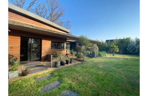 Guichen House | Contemporary family home