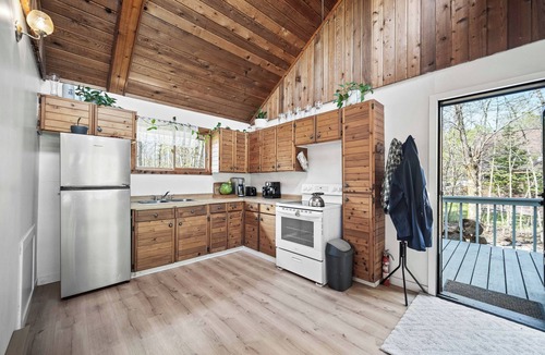 Arnes Cabin | Contemporary forest retreat