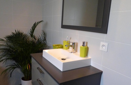 Le Pizou House | CONTEMPORARY HEATED POOL HOUSE