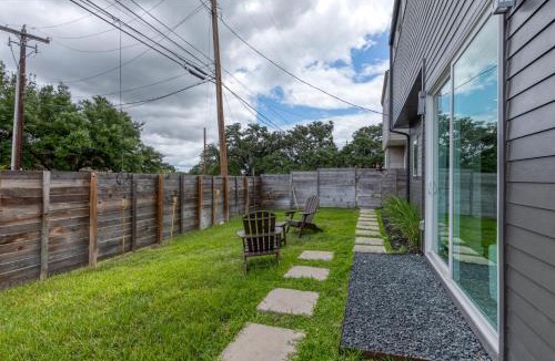 Galindo House | Contemporary Home Centrally Located Near SoCo & DT