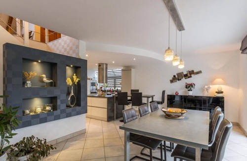 Jullouville Cottage | Contemporary house in Jullouville with private pool and garden