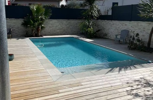 Larressore House | Contemporary house