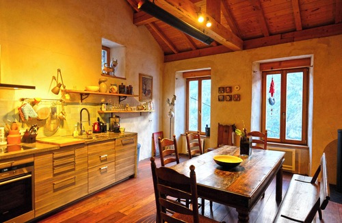 Nohedes House | Contemporary House in Peaceful Pyrenees Mountain Village